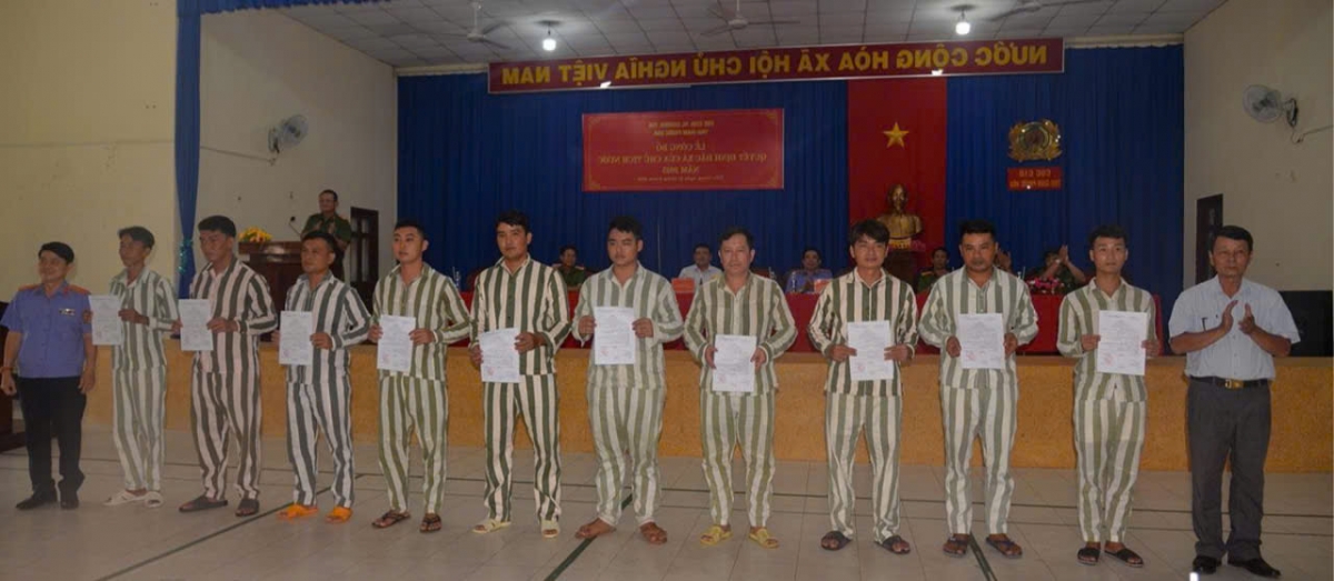 Tiền Giang công bố quyết định đặc xá cho hơn 200 phạm nhân